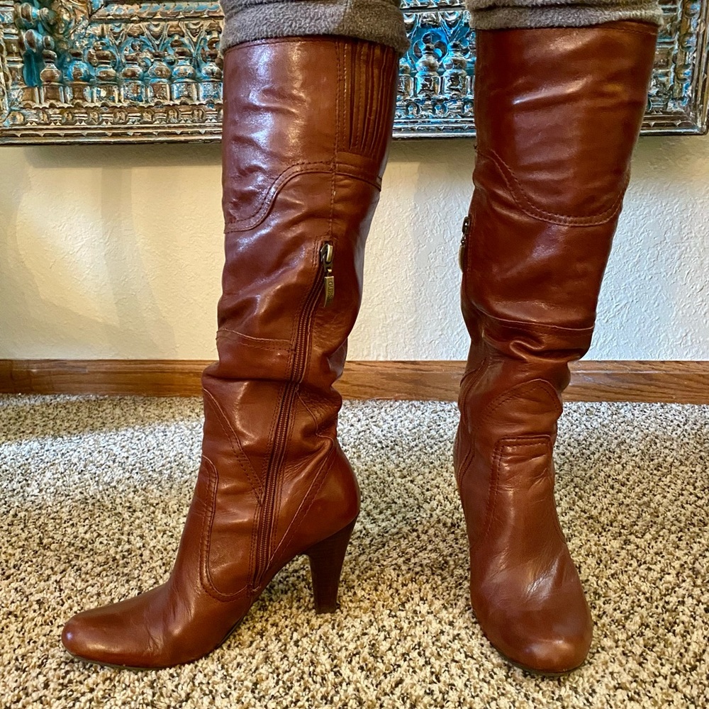 Guess boots